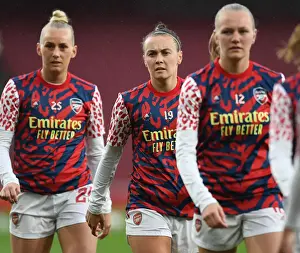 Arsenal Women V Tottenham Hotspur 2021-22 Prints: Arsenal Women vs. Tottenham Hotspur: FA WSL Showdown at Emirates Stadium