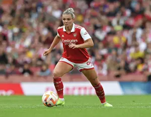 Arsenal Women vs. Tottenham Hotspur Women: Barclays Womens Super League Clash at the Emirates