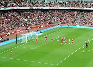 Arsenal Women V Tottenham Hotspur Women 2022-23 Prints: Arsenal Women vs. Tottenham Hotspur Women: Defending a Set Piece in the FA Womens Super League (2022-23)