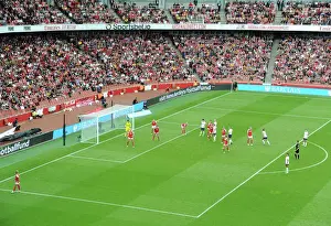 Arsenal Women V Tottenham Hotspur Women 2022-23 Prints: Arsenal Women vs. Tottenham Hotspur Women: Defending a Set Piece in the FA Womens Super League (2022-23)