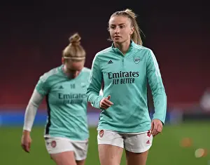 Arsenal Women V VfL Wolfsburg 2021-22 Prints: Arsenal Women vs. VfL Wolfsburg: UEFA Women's Champions League Quarterfinals (2021-22)