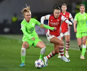 VfL Wolfsburg V Arsenal Women 2021-22 Prints: Arsenal Women vs. VfL Wolfsburg: UEFA Women's Champions League Quarterfinals Showdown