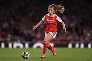 Arsenal Women V Vfl Wolfsburg 2022-23 Prints: Arsenal Women vs. VfL Wolfsburg: UEFA Women's Champions League Semifinal at Emirates Stadium (2022-23)