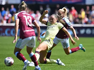 West Ham United Women V Arsenal Women 2021-22 Prints: Arsenal Women vs. West Ham United Women: McCabe in Action - Barclays FA WSL Showdown