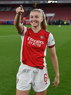 Arsenal Women's FA WSL Triumph: Leah Williamson's Emotional Celebration vs. Tottenham Hotspur