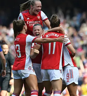 Arsenal Women's FA WSL Victory: Beth Mead Scores Hat-Trick Against Chelsea