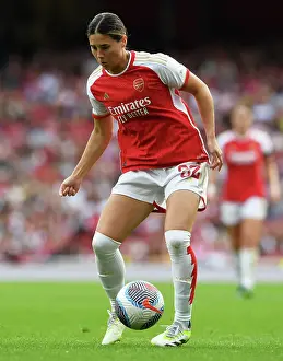 Arsenal Women's Kyra Cooney-Cross Shines in Barclays WSL Clash Against Liverpool Women at Emirates Stadium (2023-24)