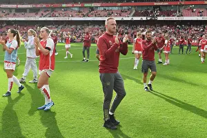 Arsenal Women's Manager Jonas Eidevall Shows Appreciation to Fans After Loss to Liverpool (2023-24)