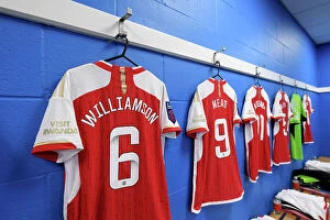 Images Dated 24th January 2024: Arsenal Women's Pre-Match: Leah Williamson's Focused Expression in Reading's Stadium