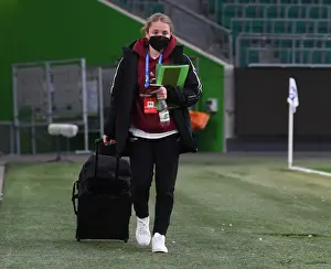 Arsenal Women's Quarterfinal Showdown at Wolfsburg: Kim Little's Arrival