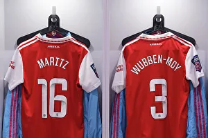 Arsenal Women V Reading Women 2022-23 Prints: Arsenal Women's Squad Gear Up: Arsenal v Reading