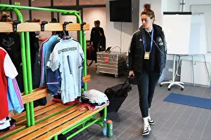 Vfl Wolfsburg V Arsenal Women 2022-23 Prints: Arsenal Women's Squad Prepares for UEFA Champions League Semi-Final Showdown against VfL Wolfsburg