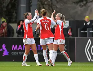Arsenal Women's Super League: Triumphant Celebration as Mead, Foord, and Miedema Score Against Everton