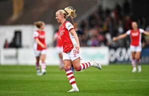 Images Dated 1st May 2022: Arsenal Women's Super League Victory: Beth Mead Scores Historic Fourth Goal vs. Aston Villa