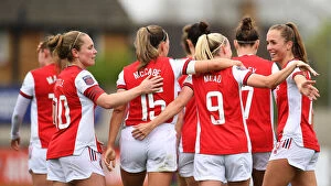 Images Dated 1st May 2022: Arsenal Women's Super League Victory: Beth Mead Scores Fourth Goal Against Aston Villa