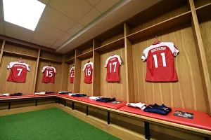 Arsenal V Manchester City - Continental Cup Final 2019 Prints: Arsenal Women's Team