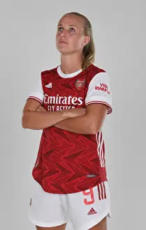 Arsenal Women's Team 2020-21: Beth Mead at Arsenal Photocall