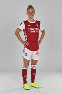 Arsenal Women's Team 2020-21: A Closer Look at Leonie Maier