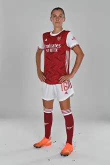 Arsenal Women's Team 2020-21: A Closer Look at Noelle Maritz