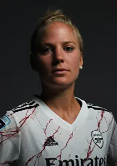 Arsenal Women's Team 2020-21: Leonie Maier at Arsenal Womens Photocall