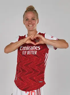 Arsenal Women's Team 2020-21: Leonie Maier at Arsenal Womens Photocall