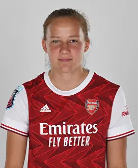 Arsenal Women's Team 2020-21: Malin Gut at Arsenal Womens Photocall