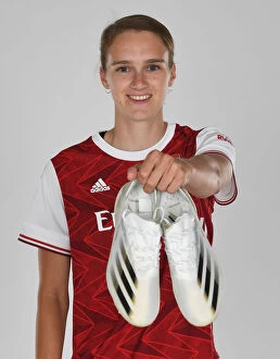 Arsenal Womens photocall 2020-21 Collection: Arsenal Women's Team 2020-21: Vivianne Miedema at Arsenal Photocall