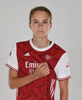 Arsenal Women's Team 2020-21: Vivianne Miedema at Arsenal Photocall