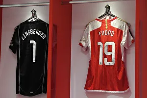 Arsenal Women's Team: Pre-Match Focus at Emirates Stadium - Gearing Up for the Barclays Super League Showdown against Chelsea FC (2023-24)