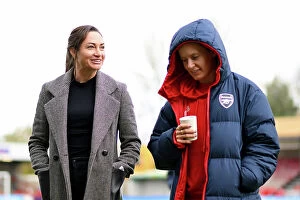 Brighton & Hove Albion v Arsenal 2023-24 Collection: Arsenal Women's Team Pre-Match Discussion with Jodie Taylor at Brighton & Hove Albion (2023-24)