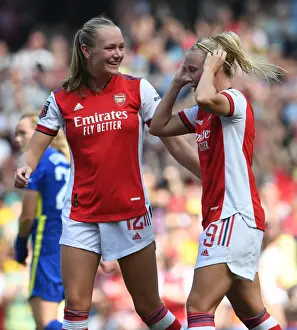 Arsenal Women's Triumph: Beth Mead Nets Hat-Trick Against Chelsea in FA WSL Clash