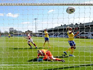 Arsenal Women's Victory: Nobbs Scores Second Goal Against Brighton in Empty Meadow Park