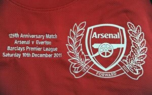 Images Dated 10th December 2011: Arsenal's 125th Anniversary: Arsenal vs. Everton, Premier League, 2011