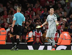 Arsenal's Aaron Ramsdale in Action Against Aston Villa - Premier League 2022-23