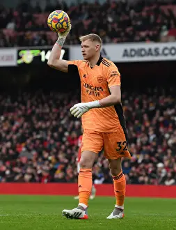 Arsenal's Aaron Ramsdale in Action against Burnley - Premier League 2021-22