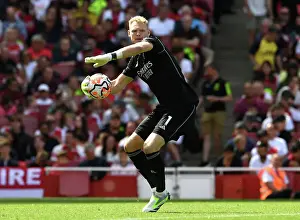 Arsenal's Aaron Ramsdale in Action: Premier League Showdown against Nottingham Forest, 2023-24