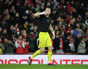 Arsenal's Aaron Ramsdale Emotional Reunion with Family after Arsenal v Brentford Match