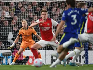 Chelsea V Arsenal 2021-22 Prints: Arsenal's Aaron Ramsdale Faces Off Against Chelsea at Stamford Bridge: A Premier League Showdown
