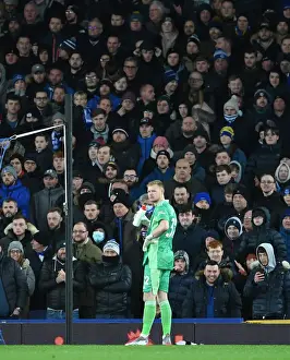 Arsenal's Aaron Ramsdale Faces Off in Intense Premier League Showdown Against Everton