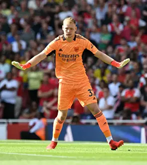 Arsenal's Aaron Ramsdale Makes Debut at Emirates Stadium: Arsenal vs Norwich City (2021-22)