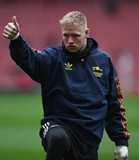 Arsenal V Southampton 2021-22 Prints: Arsenal's Aaron Ramsdale Prepares: Arsenal vs. Southampton (2021-22)