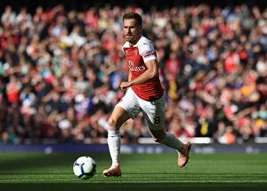 Arsenal v Everton 2018-19 Collection: Arsenal's Aaron Ramsey in Action against Everton (2018-19)