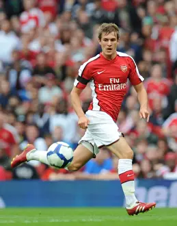 Arsenal V Athletico Madrid 2009-10 Prints: Arsenal's Aaron Ramsey Scores the Thrilling Winner Against Athletico Madrid at Emirates Cup 2009 (2:1)
