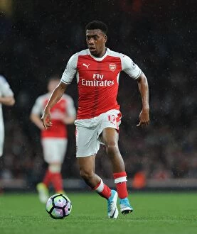 Images Dated 16th May 2017: Arsenal's Alex Iwobi in Action Against Sunderland, Premier League 2016-17