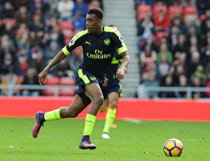 Arsenal's Alex Iwobi in Action against Sunderland (2016-17)