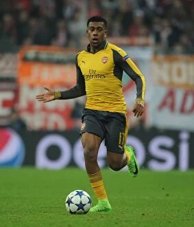 Images Dated 15th February 2017: Arsenal's Alex Iwobi Faces Bayern Munich in Champions League Showdown