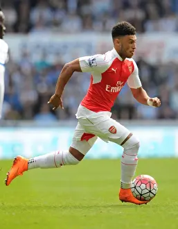 Newcastle United V Arsenal 2015-16 Prints: Arsenal's Alex Oxlade-Chamberlain Faces Off Against Newcastle United in Premier League Clash (2015-16)