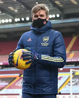 Arsenal's Alex Runarsson in Action against Aston Villa - Premier League 2020-21