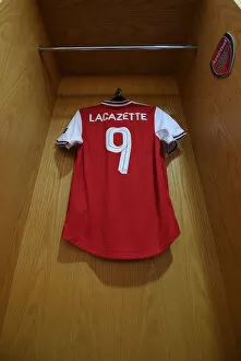 Images Dated 24th October 2019: Arsenal's Alexandre Lacazette Readies for Vitoria Guimaraes Clash in Europa League Group Stage