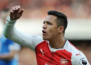 Arsenal's Alexis Sanchez in Action: Arsenal vs AFC Bournemouth, Premier League 2016/17